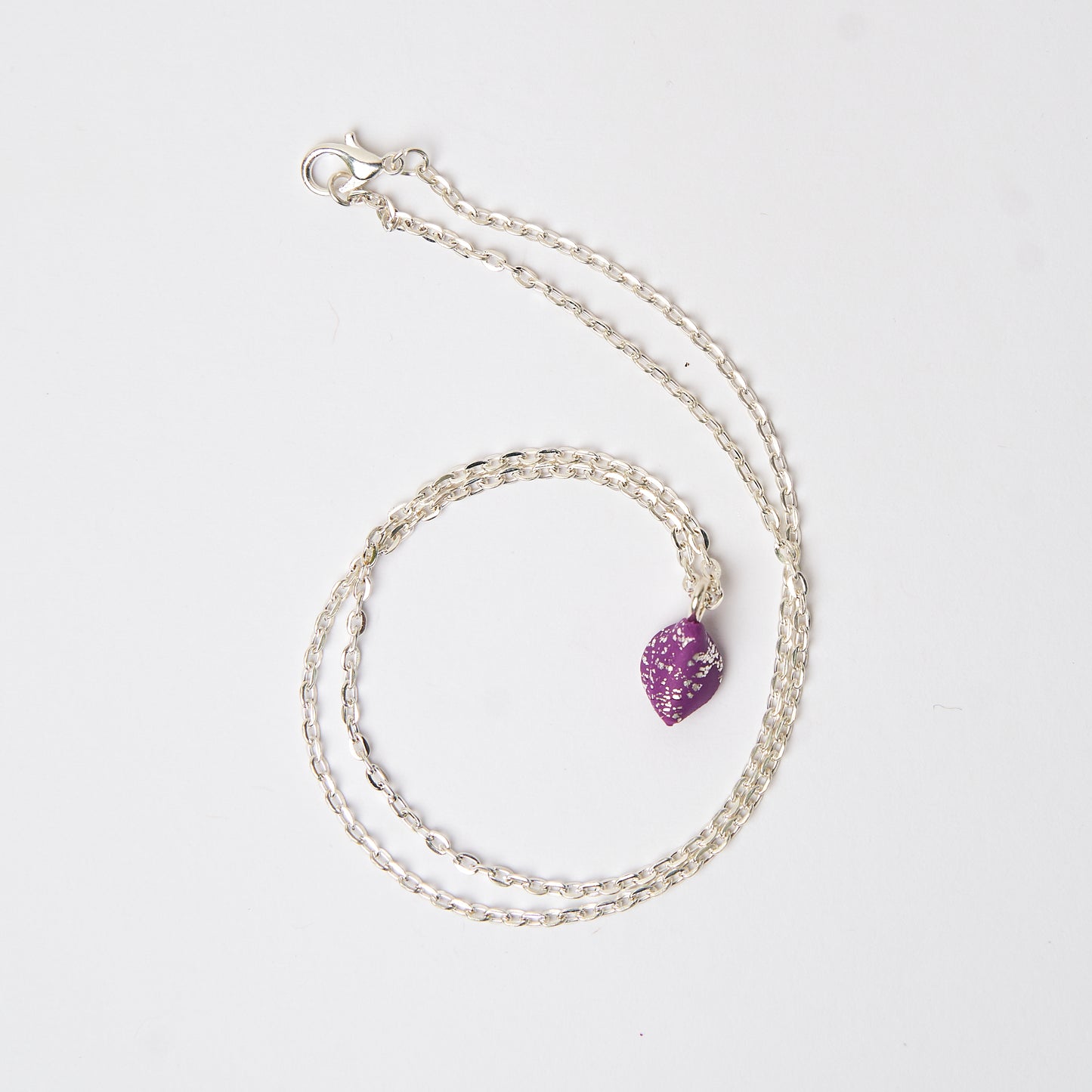 Vulvaa Rubin Red Chain