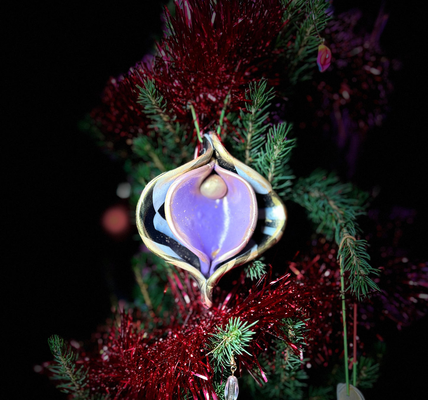 XMESS Vulvaa Ornament