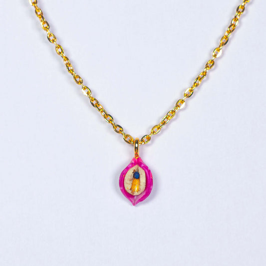 Vulvaa Pink Universe Chain